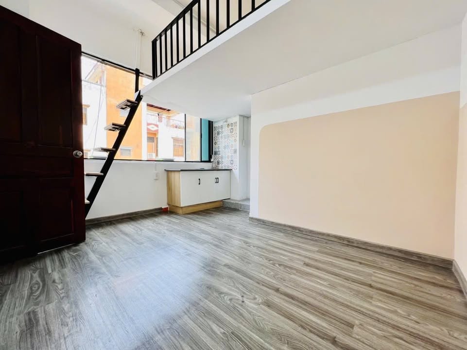 Phòng cho thuê Cư xá Chu Văn An, Bình Thạnh - Cửa sổ siêu lớn, trống ngay!