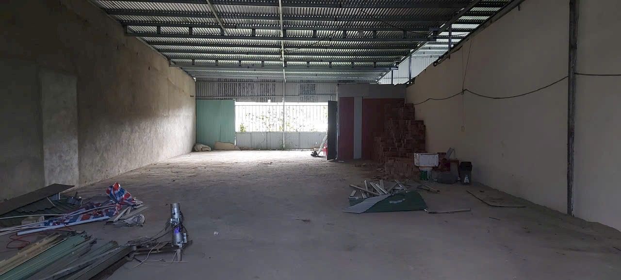 Kho cho thuê phường Cam Ly Đà Lạt 300m² - Mặt tiền xe tải vào tận nơi!