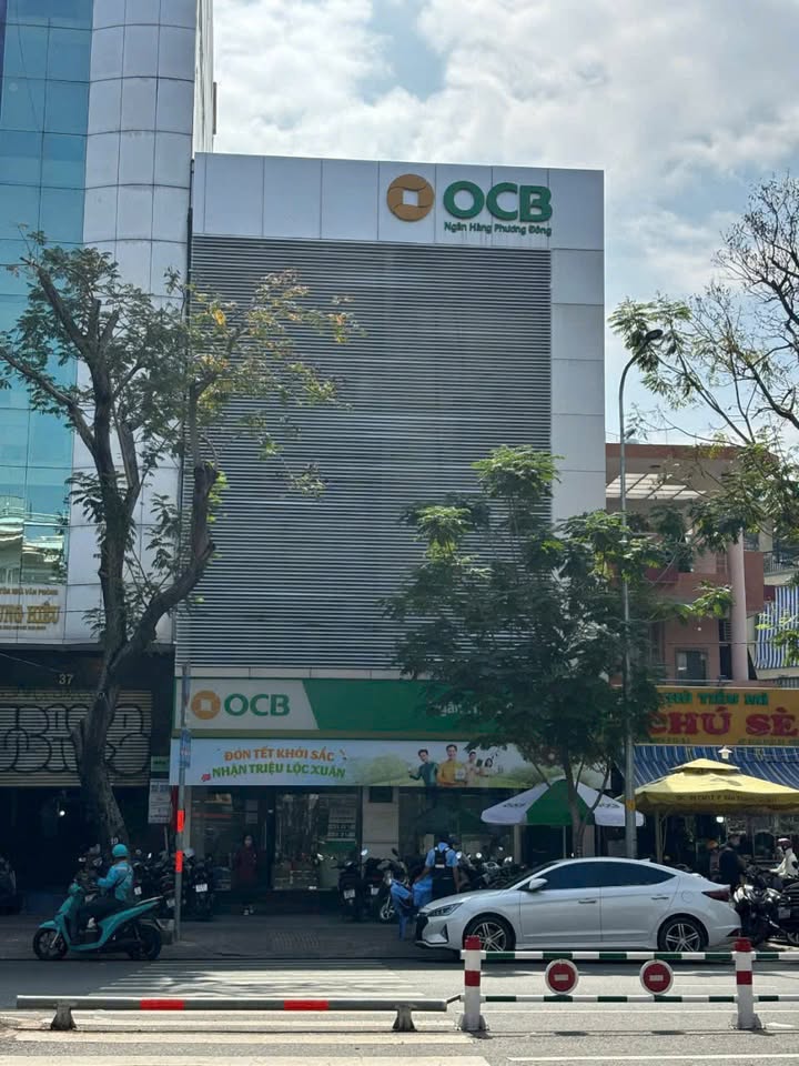 Bán Nhà Mặt Tiền Hoàng Diệu, Quận 4, Diện tích 214.5m² - Cơ hội đầu tư tuyệt vời!