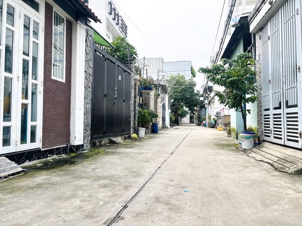 Đất nền Hóc Môn 92m² giá 5 tỷ - Đường siêu phẩm, sát bến xe An Sương!