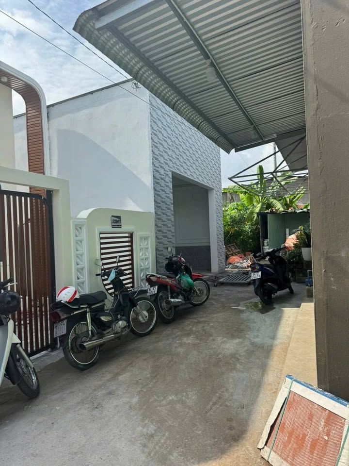 Nhà riêng tại Vĩnh Long 88m² giá 1.25 tỷ - Thiết kế hiện đại, vào ở ngay!