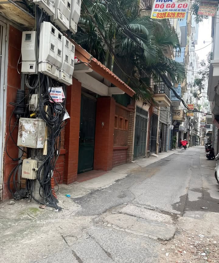 Đất kinh doanh 52m² Cầu Giấy giá 17 tỷ - Ô tô vào tận nhà!