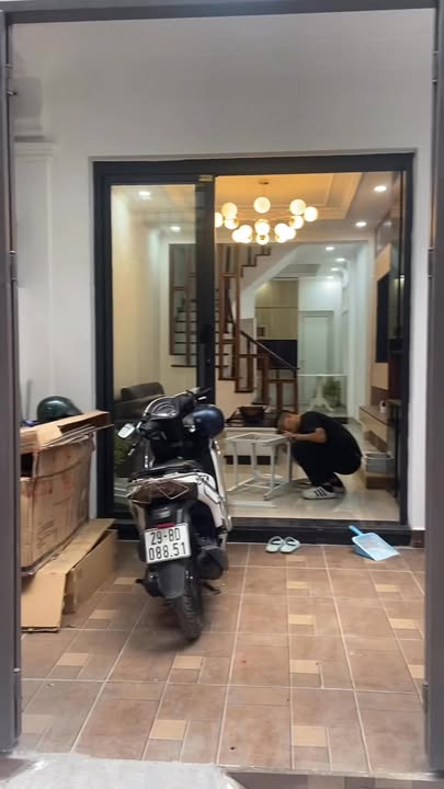 Nhà riêng Cầu Giấy 47m² giá 15.9 tỷ - Thiết kế hiện đại, kinh doanh tốt!