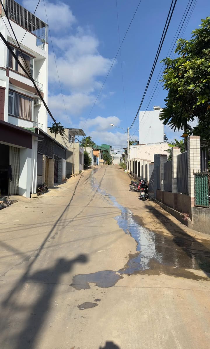 Lô đất mặt tiền Đinh Công Tráng Buôn Ma Thuột 117m² giá 3.3 tỷ - Đầu tư sinh lời ngay!