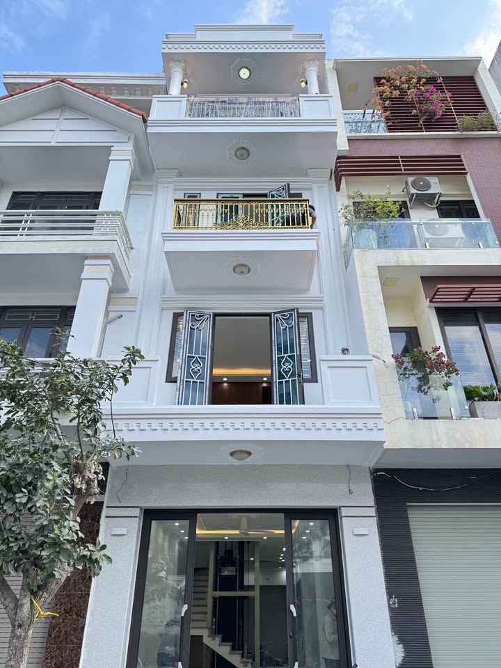 Nhà phân lô Văn Cao 60m² giá thỏa thuận - Xây mới hoàn thiện 95%!