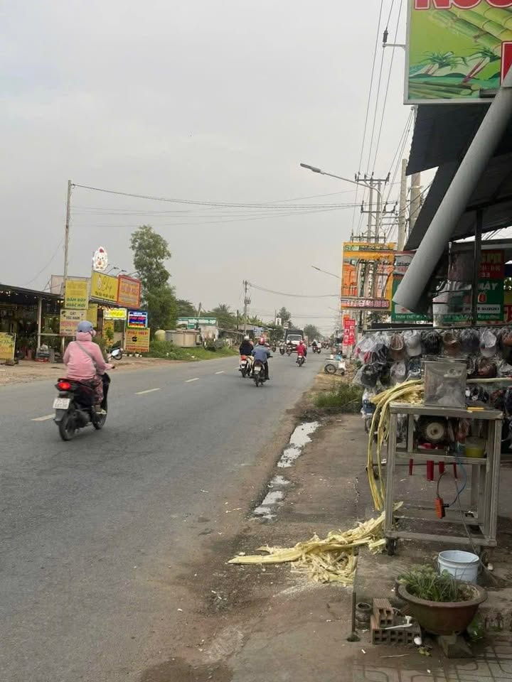 Nhà mặt tiền Quốc Lộ 57B, Giao Long, Bến Tre 318m² - Vị trí đắc địa kinh doanh!