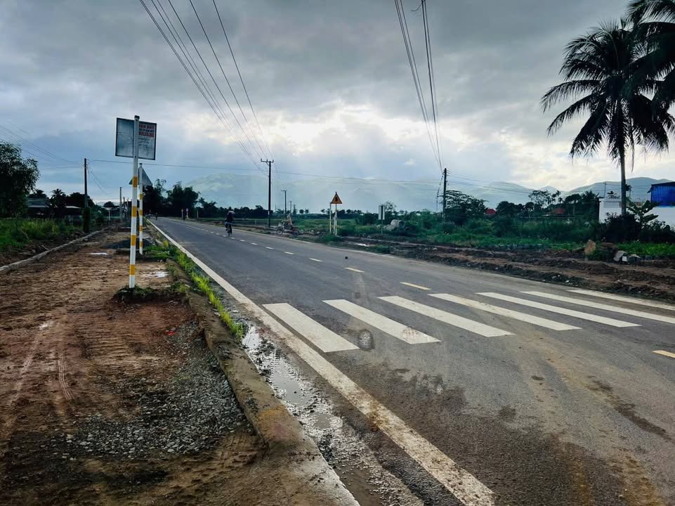 Đất nền lô góc Thôn Thanh Minh 3 Diên Lạc 128.8m² giá 1.35 tỷ - Vị trí đắc địa gần chợ!