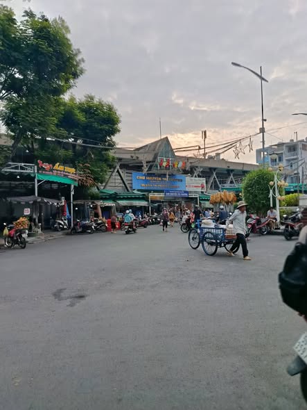 Nhà mặt tiền kinh doanh 44m² tại chợ Nguyễn Tri Phương Q.10 - Cơ hội vàng cho nhà đầu tư!