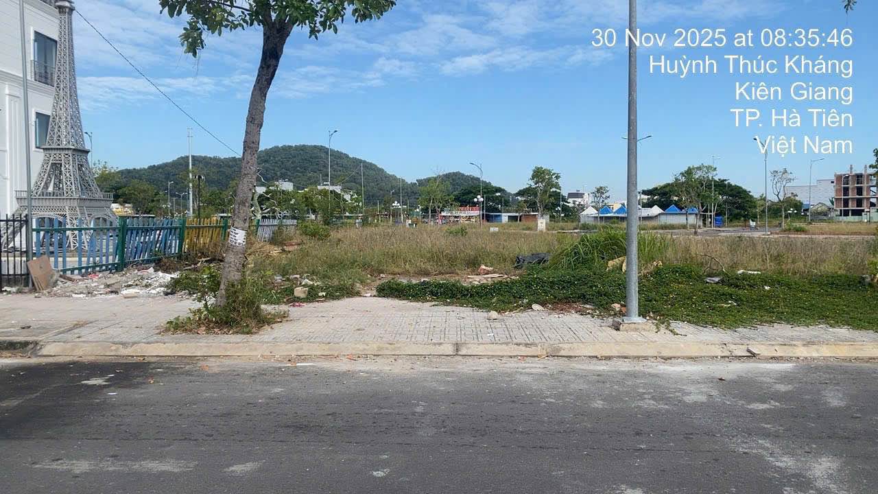 Đất nền khu chợ đêm Hà Tiên 100m² giá 2.35 tỷ - Đầu tư sinh lời ngay!