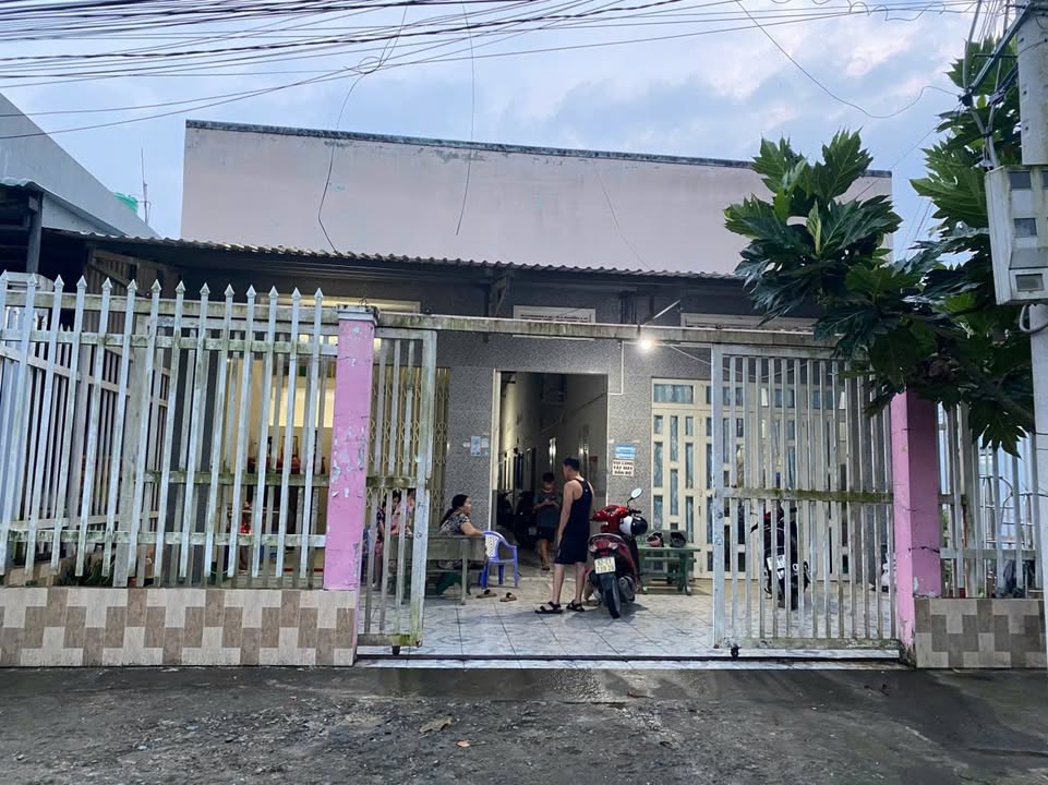 Nhà 1 trệt, ki-ốt 13 phòng trọ tại Cần Giuộc, Long An - Đầu tư sinh lời ngay!