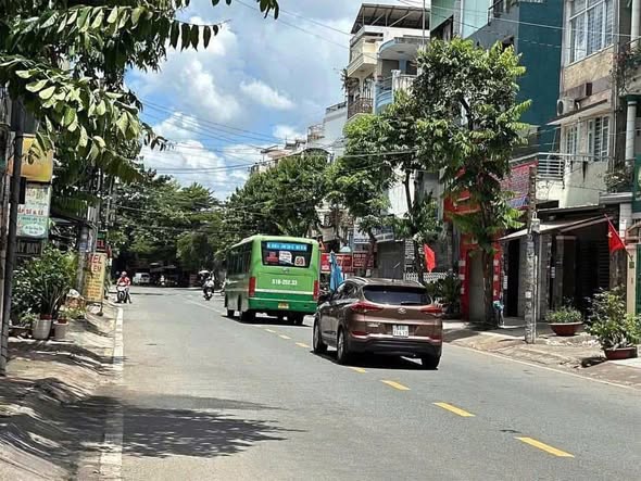 Khách sạn 7 tầng tại KDC Nam Long Hà Huy Giáp 180m² giá 25 tỷ - Dòng tiền 70 triệu/tháng!