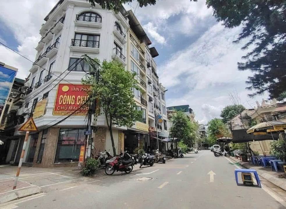 Nhà riêng Tứ Hiệp - Thanh Trì - 35m² - Giá 4.9 tỷ - Ô tô đỗ sát nhà!