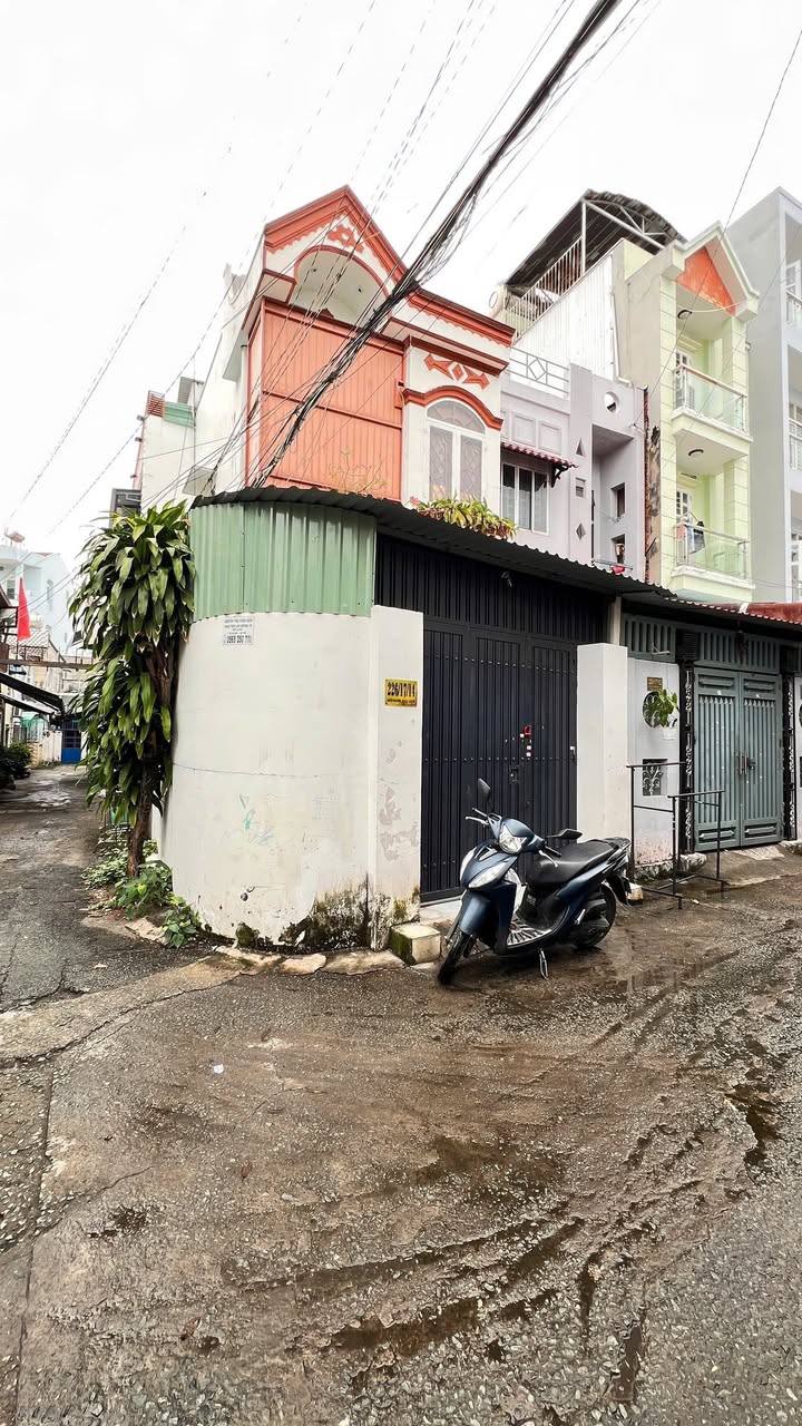 Nhà Gò Vấp 40.5m² giá 4.85 tỷ - Hẻm xe hơi đậu cửa, gần Lotte Nguyễn Văn Lượng