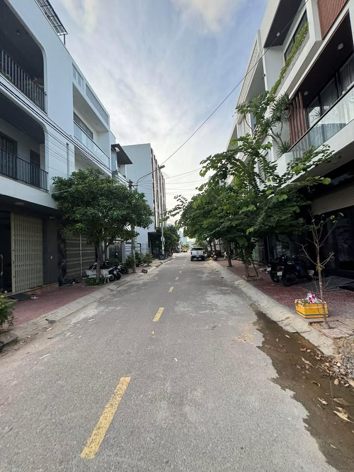 Nhà Mặt Tiền Đường Mai Hắc Đế, Quận Quy Nhơn, 101m² giá nhỉnh 7 tỷ - Đầu tư sinh lời hấp dẫn!