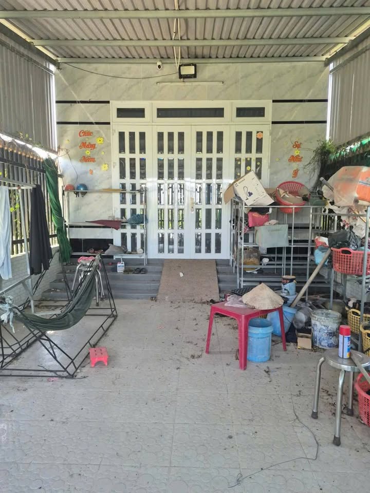 Nhà mặt tiền 165.3m² ấp 4 Hiệp Thạnh Châu Thành - Giá bán gấp 990 triệu!