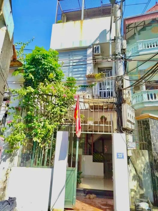 Nhà phố 3 tầng ngã 4 Sơn Đồng 31,7m² giá 4,5 tỷ - Cơ hội đầu tư ngay!