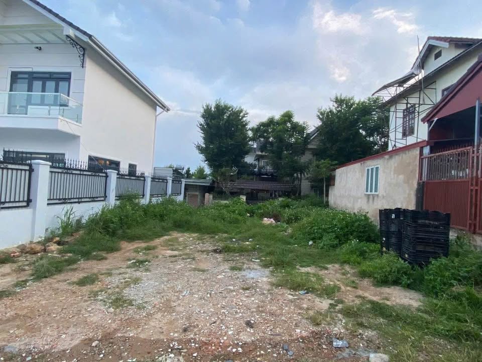Đất biệt thự 2 mặt tiền Mai Anh Đào, Đà Lạt 200m² giá 6.8 tỷ - Cơ hội đầu tư lý tưởng!