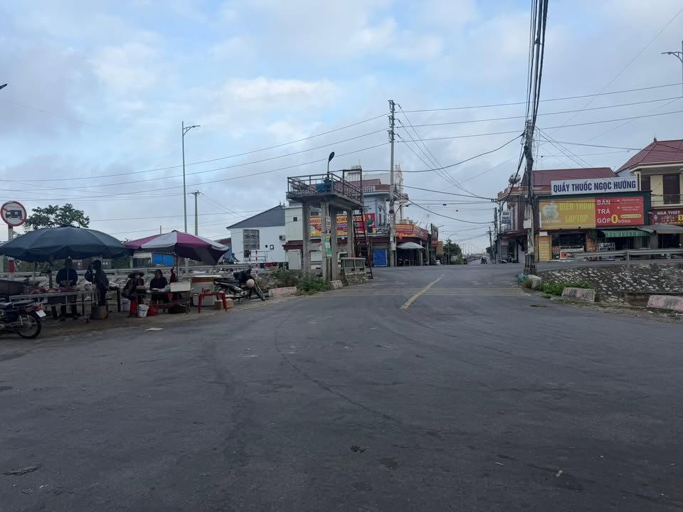 Lô đất Rạng Đông 239m² giá 1.3 tỷ - Sổ đỏ chính chủ, vị trí đẹp!