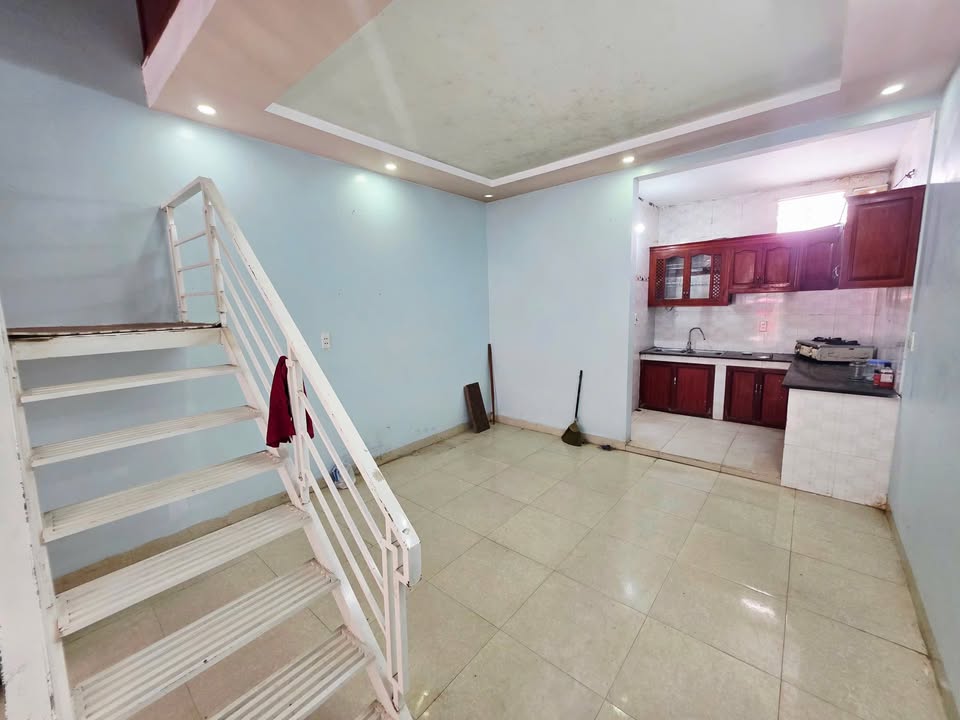 Nhà đường Ngô Sỹ Liên, phường Tân Sơn, 48m² giá 2.9 tỷ - Ô tô đỗ cửa ngay trung tâm!