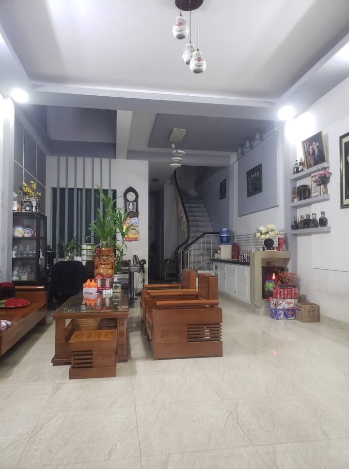 Nhà mặt tiền đường Lịch Đợi, phường Phường Đúc, 100m² - Tiện kinh doanh, giá thương lượng!