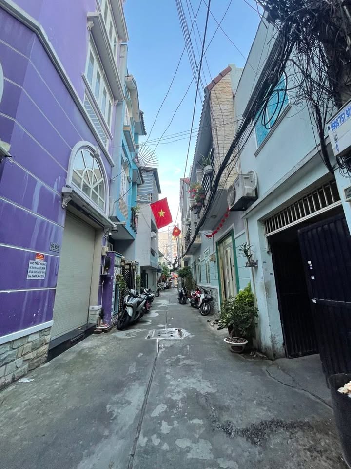 Nhà bán Tân Bình 54m² giá 7 tỷ - Hoàn công đầy đủ, hẻm ba gác