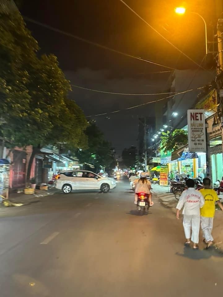 Nhà mặt tiền kinh doanh Bình Hưng Hoà 86m² giá 9.4 tỷ - Dòng tiền gần 40 triệu/tháng!