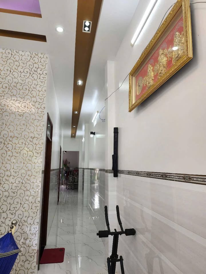 Nhà cấp 4 phường Hòa Thuận, Cao Lãnh, 126m² - Thiết kế hiện đại, sân rộng ô tô đậu!