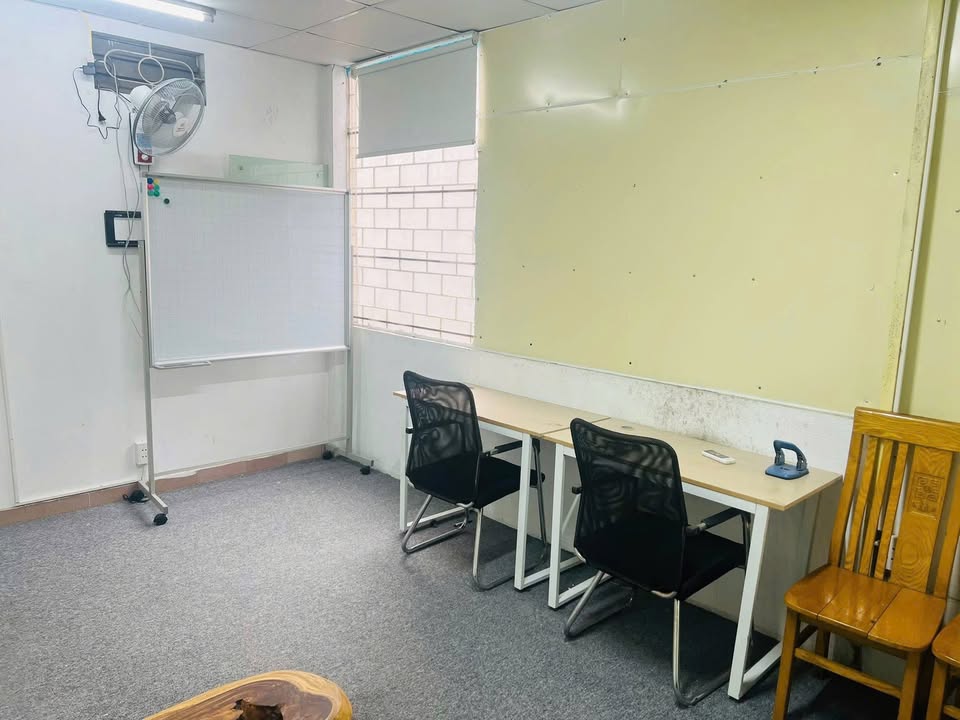 Văn phòng cho thuê tại đường Lưu Quang Vũ, Yên Hoà - Giá từ 3.5 triệu/tháng, đầy đủ nội thất