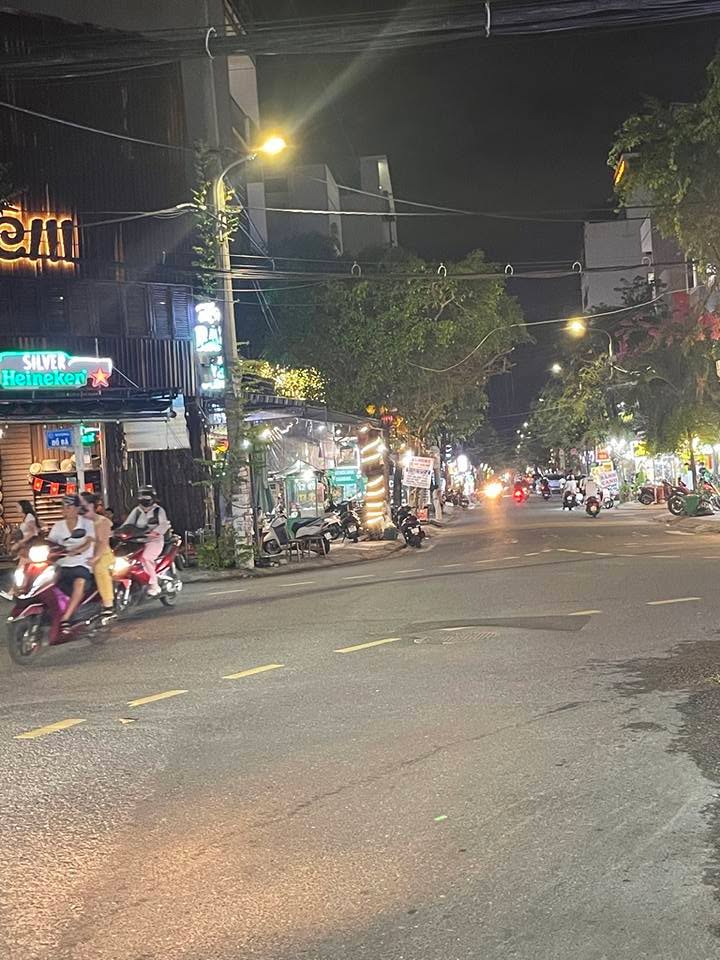 Nhà 3 tầng 2 mặt tiền Châu Thị Vĩnh Tế, Ngũ Hành Sơn, Đà Nẵng 125m² giá 27.5 tỷ - Đầu tư sinh lời ngay!