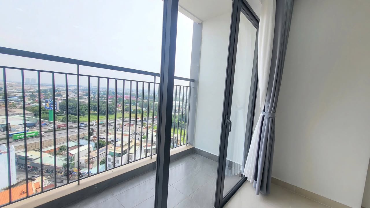 Căn hộ Phú Đông SkyGarden Dĩ An 69m² giá 8.5 triệu - View đẹp, thoáng mát!