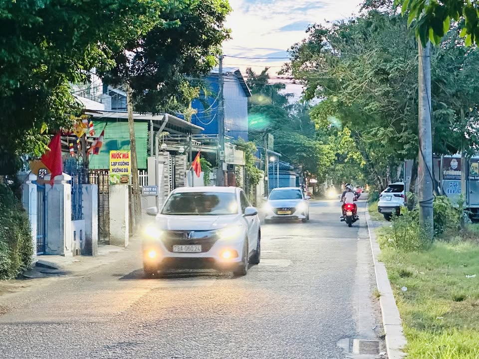 Đất mặt tiền đường Vạn Xuân, TP Huế 794m² giá 23.82 tỷ - Vị trí đắc địa, view sông tuyệt đẹp!