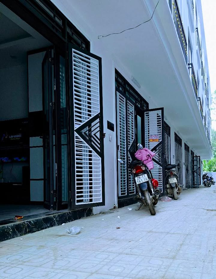 Nhà phố Cao Viên, Thanh Oai 31m² giá 3 tỷ - Ô tô đỗ cửa, sẵn sàng vào ở!