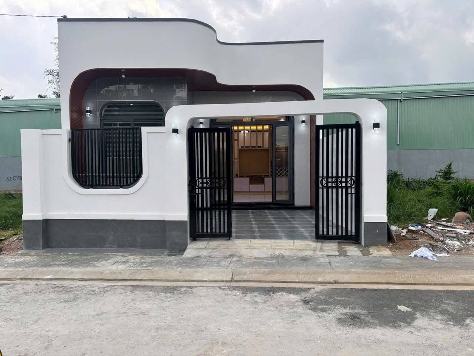 Nhà mới hoàn thiện Long Phước Bà Rịa 119m² giá 2.15 tỷ - Sẵn sàng vào ở!