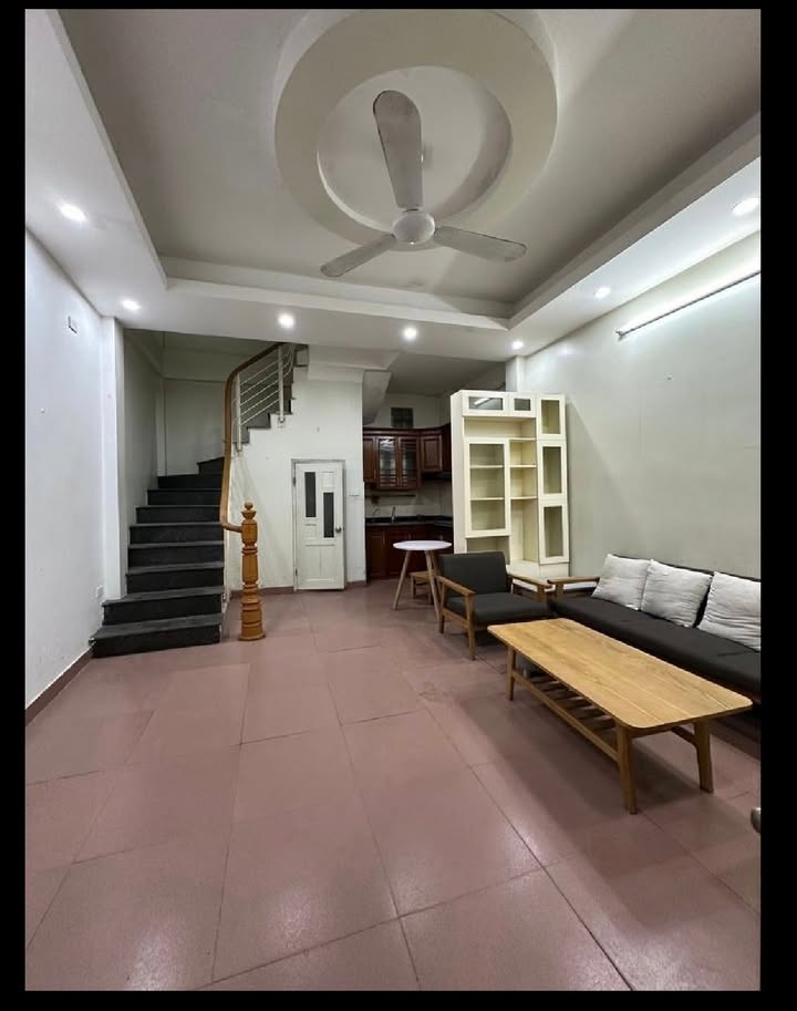 Nhà 4 tầng phố Vĩnh Phúc, Ba Đình 27m² giá 6 tỷ - Sổ đỏ chính chủ, tiện ích đầy đủ!