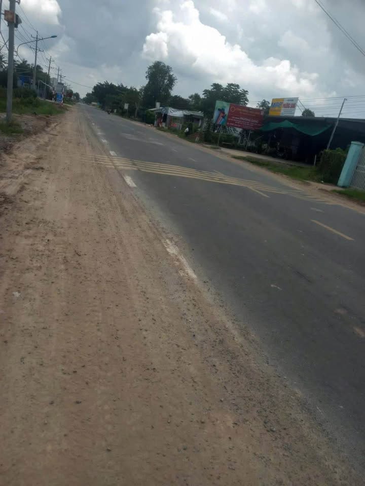 Đất nền mặt tiền QL22B, ấp Thanh Sơn, 350m² - Giá 1.35 tỷ thương lượng!