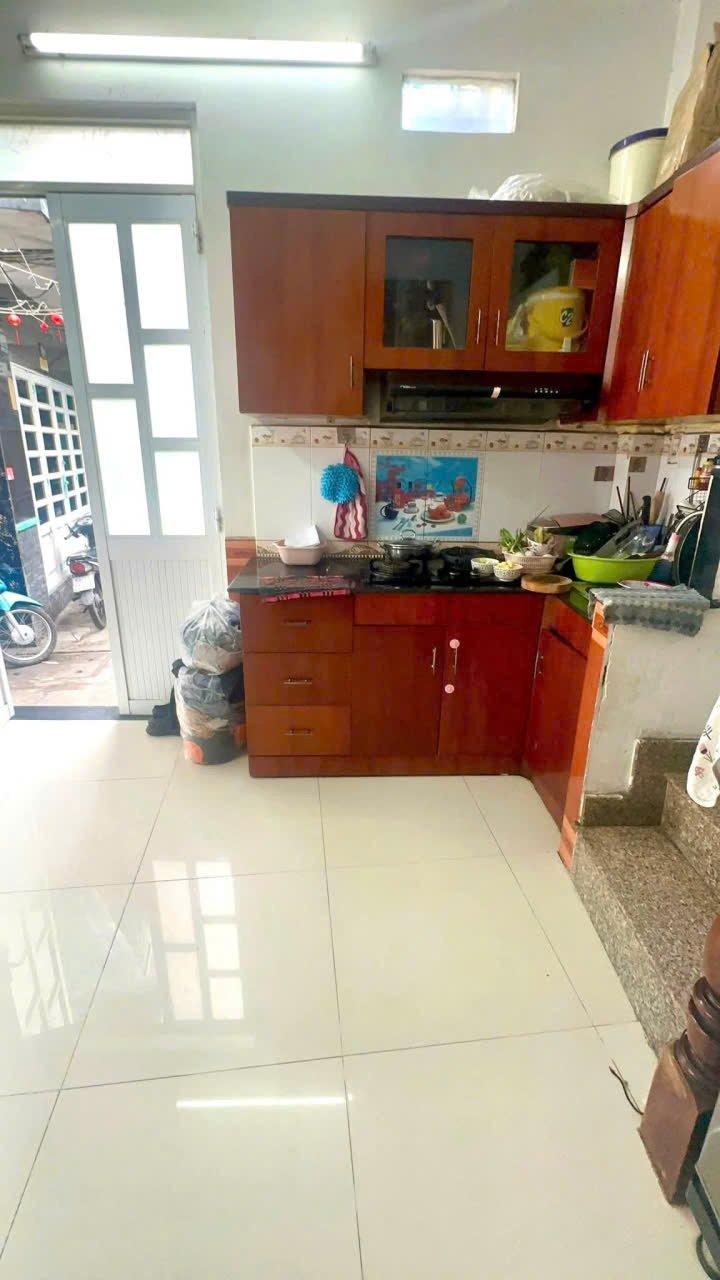 Nhà góc 2 mặt hẻm đường Ba Đình, phường 8, quận 8 - Sổ hồng riêng, giá chỉ 2.78 tỷ!