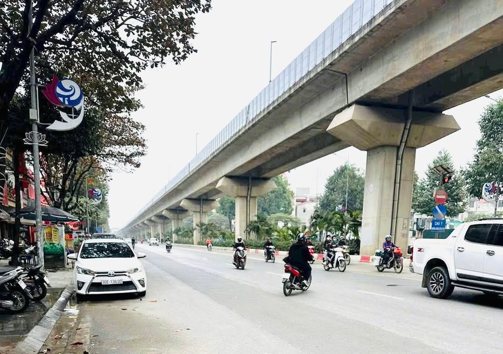 Nhà mặt phố Quang Trung Hà Đông 97m² giá 27 tỷ - Kinh doanh sầm uất!