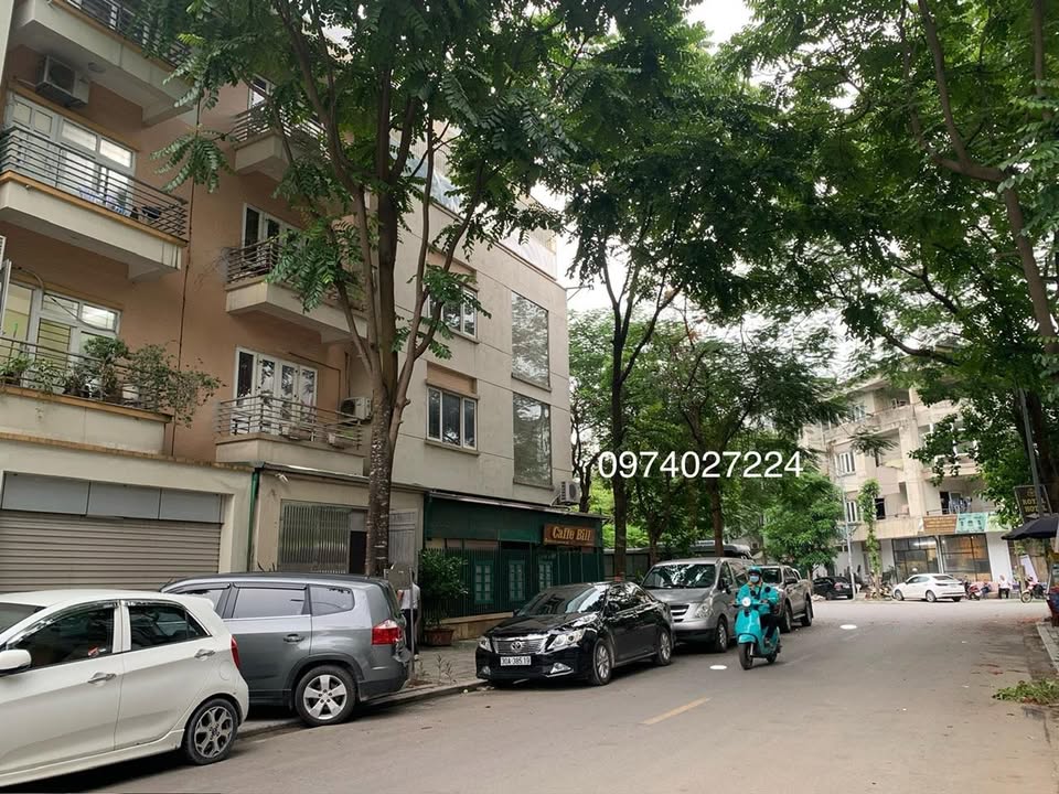 Nhà liền kề KĐT Văn Khê, Hà Đông 136m² giá 30 tỷ - Mặt tiền 9m, kinh doanh tốt!