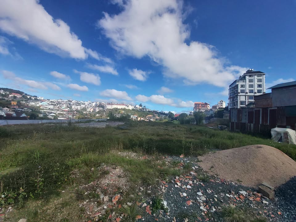 Lô đất đẹp 1700m² tại Đống Đa, Đà Lạt - Giá chỉ 45 tỷ