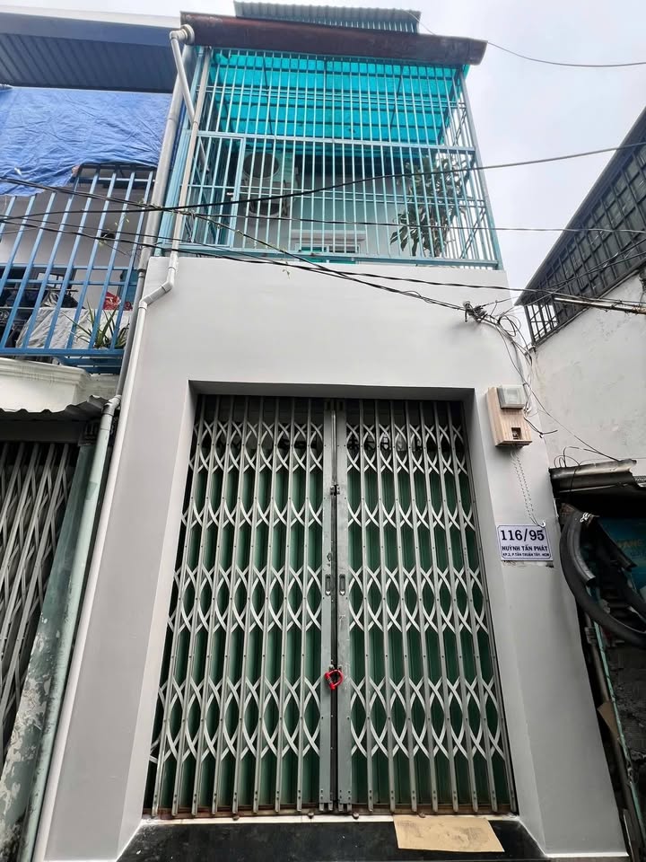 Nhà phố đường Huỳnh Tấn Phát, quận 7, 31m² giá 3.99 tỷ - Thương lượng ngay!