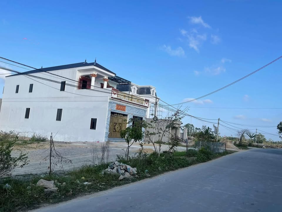 Đất đấu giá Quỳnh Giang 200m² giá 3 tỷ - Cơ hội đầu tư hiếm có!