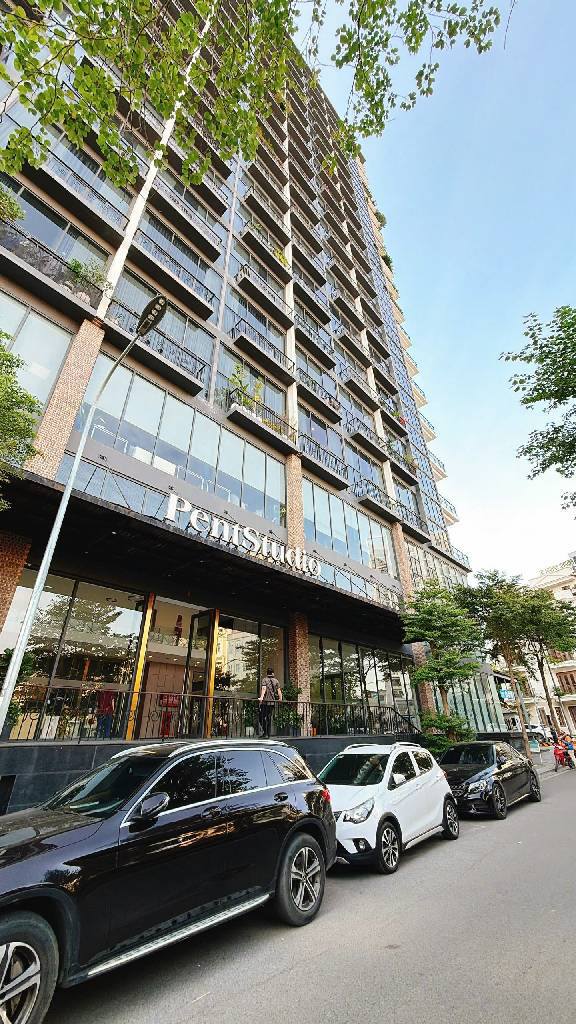 Chung cư Lạc Long Quân, Tây Hồ 45m² giá 8.45 tỷ - Sổ đỏ chính chủ, nhà đẹp!