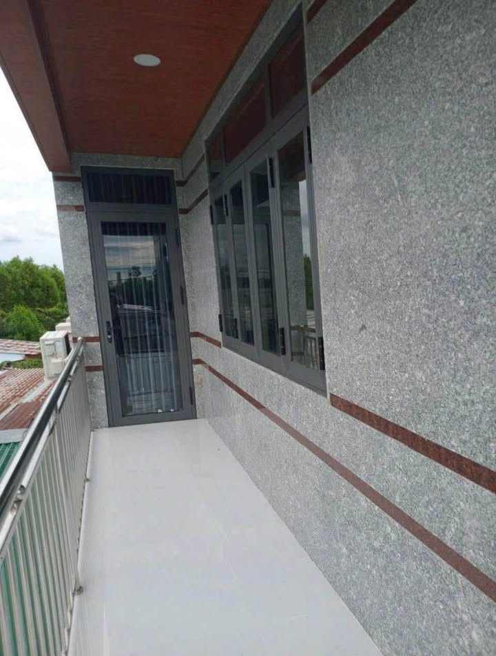 Nhà mặt tiền đường Phú Thanh, Tân Phú 195m² giá 1.8 tỷ - Kiếm tiền từ mặt bằng kinh doanh!