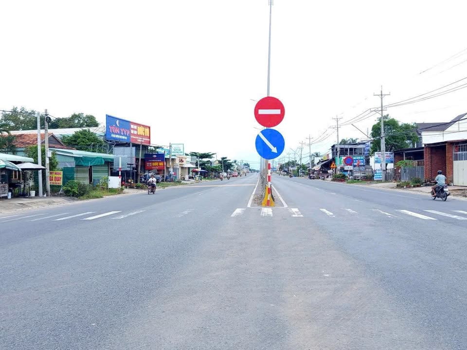 Đất mặt tiền DT784, Ninh Thạnh, Tây Ninh 4000m² giá 13.2 tỷ - Đầu tư sinh lời lý tưởng!