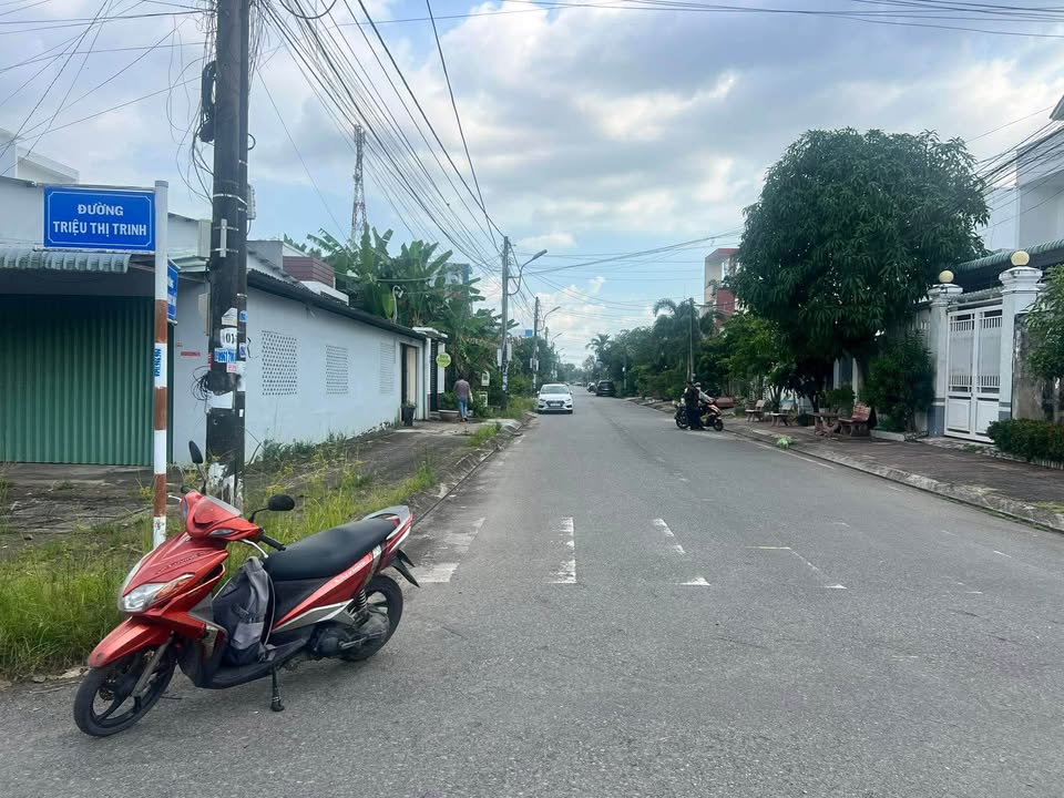 Đất nền góc 2 mặt tiền Thoại Ngọc Hầu, Tân Thành 387.75m² giá 9 tỷ - Cơ hội đầu tư tuyệt vời!