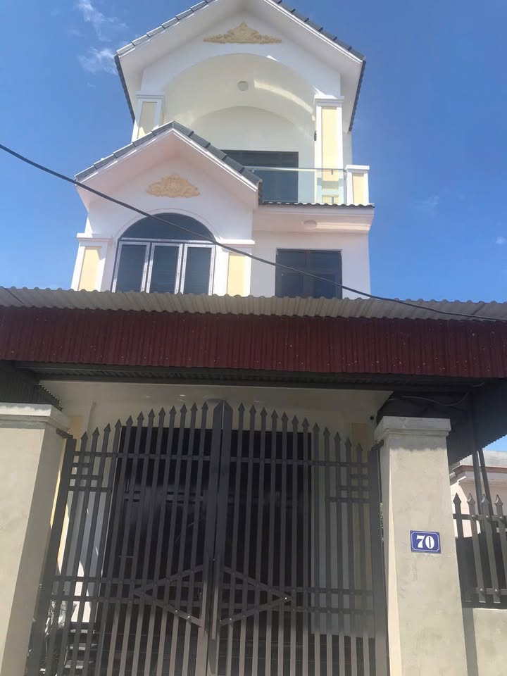 Nhà 3 tầng Phù Liễn, Kiến An 125m² giá 4 tỷ - Ô tô vào tận nơi!