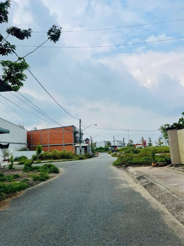 Đất nền KDC Minh Linh Vĩnh Long 120m² giá 1.4 tỷ - Hướng Đông Nam, sổ hồng chính chủ!