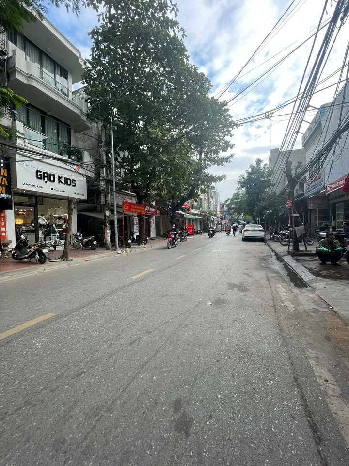 Nhà mặt tiền đường Nguyễn Công Trứ, Lê Chân 40m² giá 9.9 tỷ - Đầu tư sinh lời ngay!