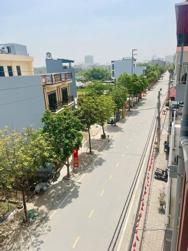 Lô Đất Dịch Vụ Di Trạch 150m² giá 1.9 tỷ - Sổ đỏ chính chủ, vị trí đắc địa!