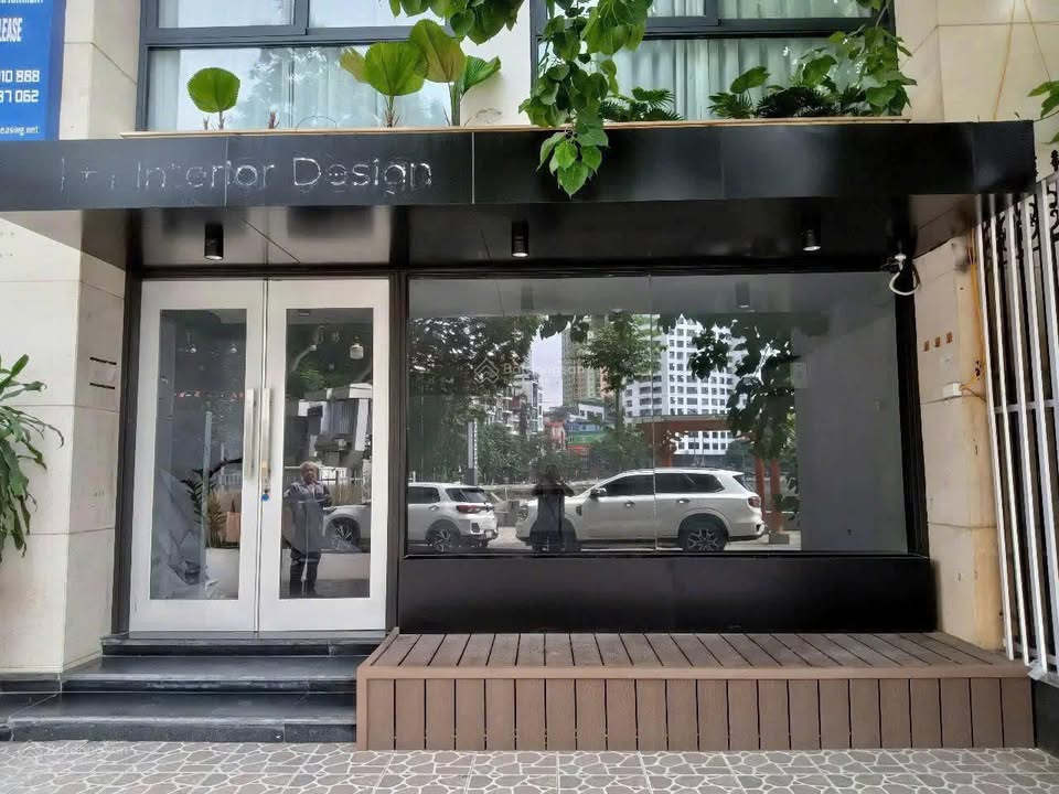 Cho thuê FrontHouse tại Triệu Việt Vương, Hai Bà Trưng 60m² giá 20 triệu - Mặt tiền 4m, thông sàn tiện lợi
